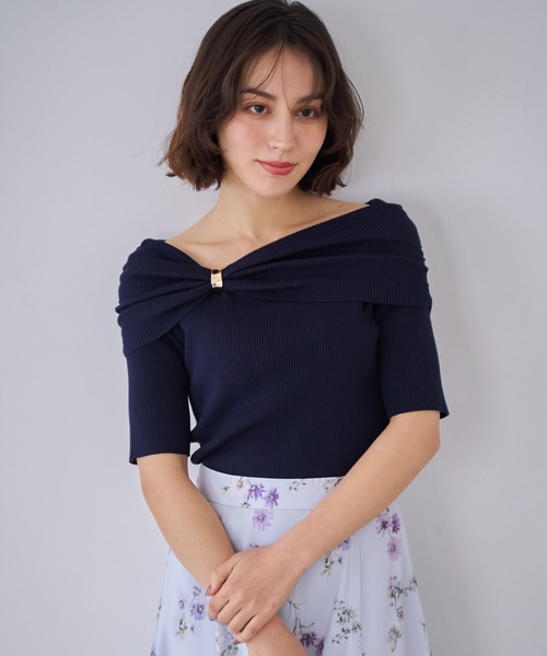 NOELA（ノエラ）の「オフショルパーツデザインニット（ニット/セーター・レディース・ベージュ/ネイビー/オフホワイト・フリー）」の10枚目の写真