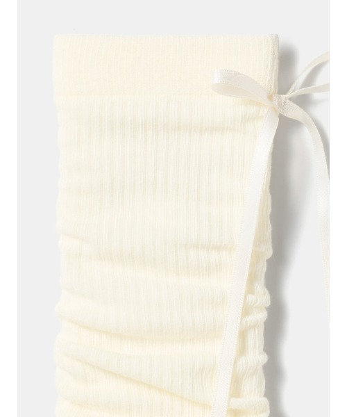 tutuanna(チュチュアンナ)の「綿混バックリボン付きスパイラルリブくしゅソックス35cm丈(ソックス/靴下・レディース・チャコール/モカ/ブラック/ライトグレー/キナリ・M)」の9枚目の写真