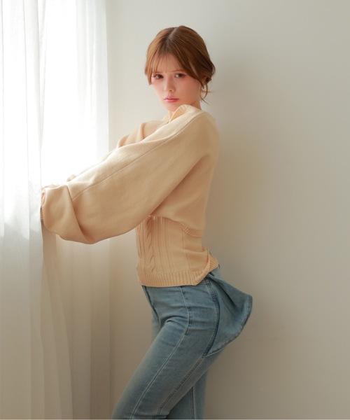 M DOLLY(エムドリー)の「camisole cableknit elio ensemble/キャミソールケーブルニットエリオアンサンブル(アンサンブル・レディース・ブルー/ベージュ・FREE)」の5枚目の写真