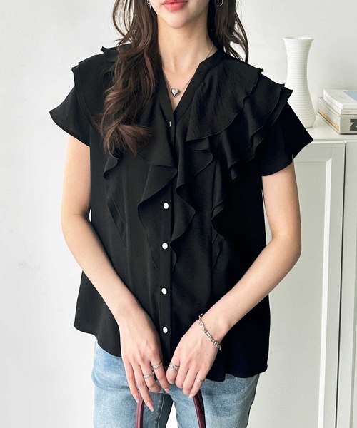 GeeRA（ジーラ）の「ラッフルフリルハーフスリーブブラウス（シャツ/ブラウス・レディース・ブラック/アイボリー・MEDIUM/LARGE/X-LARGE）」の12枚目の写真