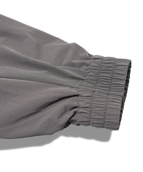 NO ID.(ノーアイディ)の「mj11426-テックイージーボンバーJKT ジャケット(858006-444B)(ミリタリージャケット・メンズ・グレー/ブラック・ONE SIZE)」の16枚目の写真