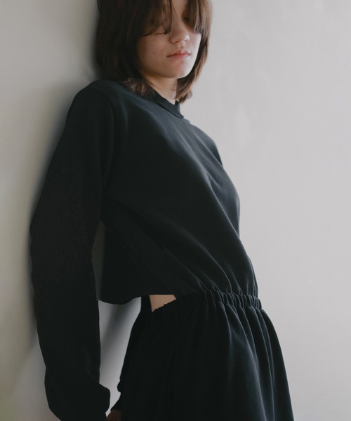 MANOF(マノフ)の「BACK CUT SWEAT DRESS(ワンピース・レディース・ブラック/グレー・F)」の8枚目の写真