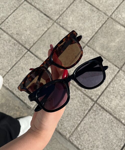 prose verse（プロズヴェール）の「【ブルーライト/UVカット】カラーが変わる調光レンズ メガネサングラス（サングラス・レディース・ブラック/ブラウン・FREE）」の8枚目の写真