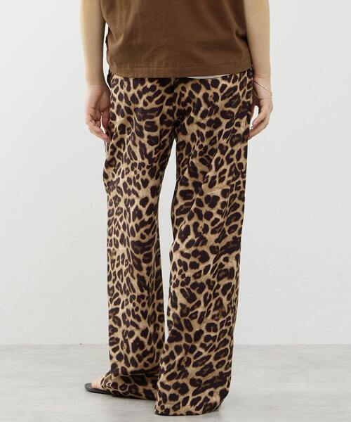 SOFFITTO（ソフィット）の「レオパード柄ALLゴムリラックスパンツ（その他パンツ・レディース・レオパード・M）」の3枚目の写真