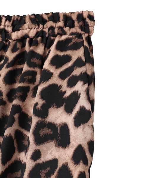 SOFFITTO（ソフィット）の「レオパード柄ALLゴムリラックスパンツ（その他パンツ・レディース・レオパード・M）」の15枚目の写真