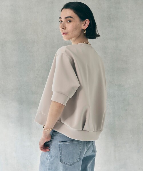 UNFILO(アンフィーロ)の「【VERY掲載】BEAUTY FORM JERSEY light スナップカーディガン(カーディガン/ボレロ・レディース・ベージュ系/グレー系/アイボリー系/ブラック系/レッド系・X-LARGE)」の20枚目の写真