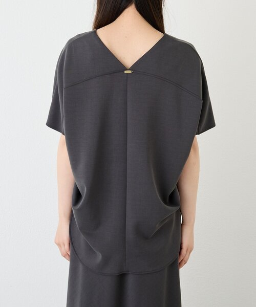 RIVE DROITE(リヴドロワ)の「【セットアップ対応可能/接触冷感】ドレーピーカットソー(Tシャツ/カットソー・レディース・オフホワイト/ブラウン/チャコールグレー・FREE)」の20枚目の写真