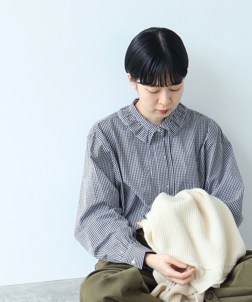 PAR ICI(パーリッシィ)の「グランジウォッシュ 衿先フリルタックブラウス(シャツ/ブラウス・レディース・ネイビー/ブルー系その他/ブルー系その他2/ホワイト・FREE)」の6枚目の写真
