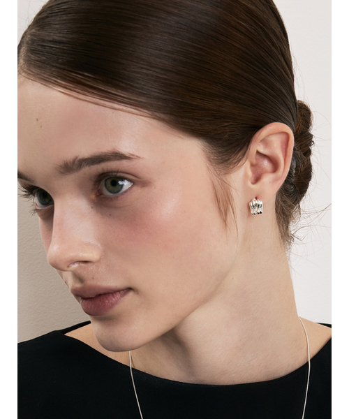 HEI（ヘイ）の「venus volume metal one-touch earring（ピアス（両耳用）・レディース・ホワイト・FREE）」の3枚目の写真