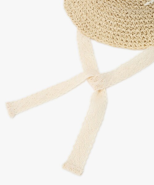 agnes b.(アニエスベー)の「キッズ "b." ロゴ 刺繍 あご紐レース付き ハット(ハット・キッズ・オフホワイト・FREE)」の5枚目の写真