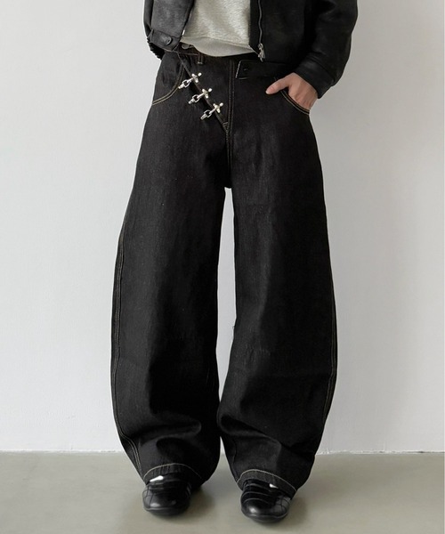 link lot(リンクロット)の「変形ファイヤーマンフックデザインワイドシルエットデニムパンツ(デニムパンツ・メンズ・ブラック・L/M)」の12枚目の写真