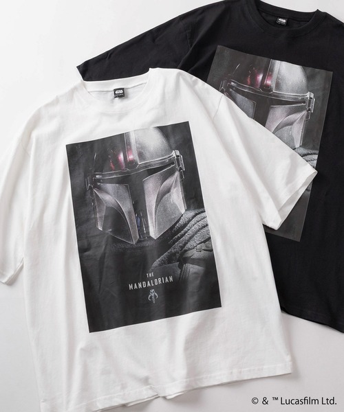 STAR WARS(スターウォーズ)の「【98】【STAR WARS/スターウォーズ】THE MANDALOIAN グラフィックプリント クルーネックTシャツ/バックプリント/ユニセックス/レディース/メンズ(Tシャツ/カットソー・メンズ・ブラック系/ブラック系1/ブラック系3/ホワイト系3/ブラック系2/ホワイト系/ホワイト系1/ホワイト系2・M/L)」の1枚目の写真
