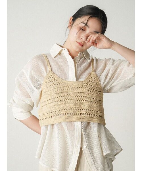 FIKA.(フィーカ)の「Crochet knit bustier(その他トップス・レディース・ベージュ/チャコール・MEDIUM)」の4枚目の写真