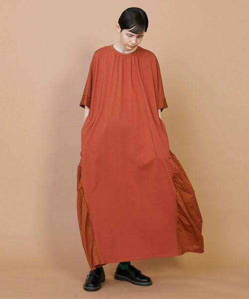 FRAPBOIS（フラボア）の「トリムワンピ（ワンピース・レディース・ブラック/レンガ・1）」の9枚目の写真