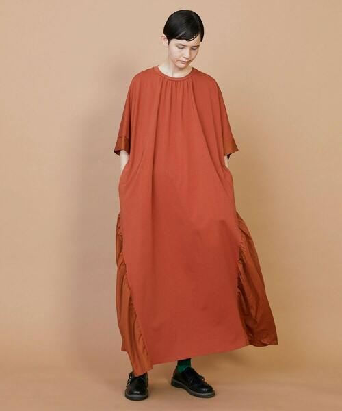 FRAPBOIS（フラボア）の「トリムワンピ（ワンピース・レディース・ブラック/レンガ・1）」の10枚目の写真