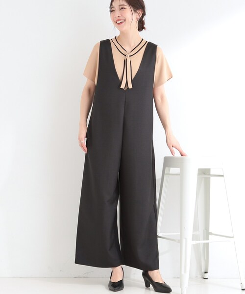 SHOO・LA・RUE(シューラルー)の「【洗濯後しわになりにくい/S-LL】ゆったりらくちんきれい見え シンプルだから使いやすい 大人のオールインワン(サロペット/オーバーオール・レディース・ベージュ/ブラック/グレー・01/02/03/04)」の2枚目の写真
