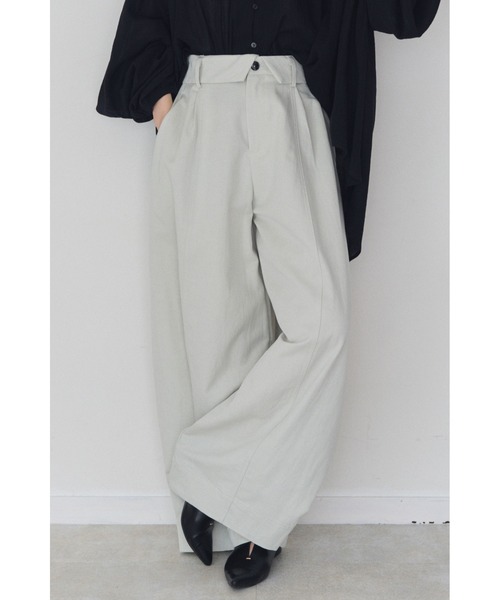 FMiBL(ファミル)の「ターンバックウエストワイドパンツ(その他パンツ・レディース・アイボリー/チャコールグレー/ベージュ・SMALL/MEDIUM)」の1枚目の写真