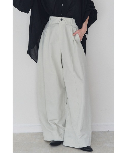 FMiBL(ファミル)の「ターンバックウエストワイドパンツ(その他パンツ・レディース・アイボリー/チャコールグレー/ベージュ・SMALL/MEDIUM)」の22枚目の写真