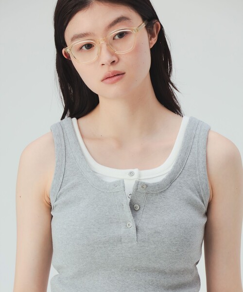 BEAMS HEART(ビームスハート)の「レイヤード風 ヘンリーネック タンクトップ(Tシャツ/カットソー・レディース・ダークブラウン/ライトグレー/ブラック・FREE)」の7枚目の写真