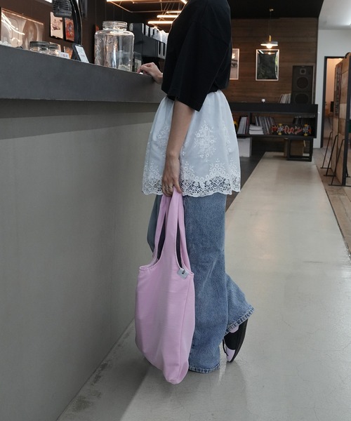 Kotoe(コトエ)の「シンプル カラートートバッグ A4サイズ収納可(トートバッグ・レディース・ピンク/ブルー/レッド/ブラウン/ブラック・FREE)」の20枚目の写真