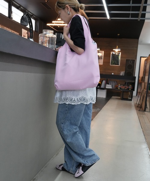 Kotoe(コトエ)の「シンプル カラートートバッグ A4サイズ収納可(トートバッグ・レディース・ピンク/ブルー/レッド/ブラウン/ブラック・FREE)」の21枚目の写真