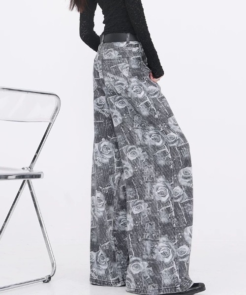 FUNdaysion(ファンデイション)の「プリント ヴィンテージライク ワイドパンツ(その他パンツ・レディース・ブラック・S/L/M)」の14枚目の写真