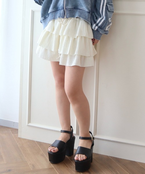 CECIL McBEE（セシルマクビー）の「プリーツ風フリルスカパン（スカート・レディース・アイボリー/ブラック/オフホワイト・MEDIUM）」の2枚目の写真
