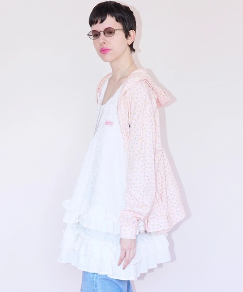 Little sunny bite(リトルサニーバイト)の「littlesunnybite/リトルサニーバイト/floral light hoodie(パーカー・レディース・ホワイト/ピンク/その他18・M/S)」の7枚目の写真