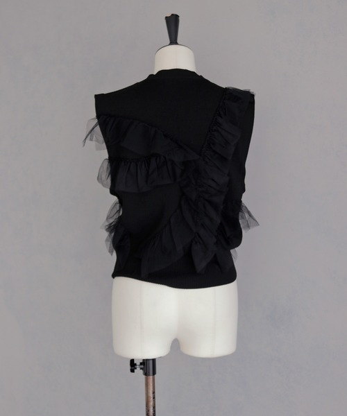 &g'aime（アンジェム）の「【&ｇ'aime 】チュールラッフルニットベスト　Tulle Ruffle Knit Vest（ベスト・レディース・アイボリー/ブラック/ブラウン・FREE）」の8枚目の写真