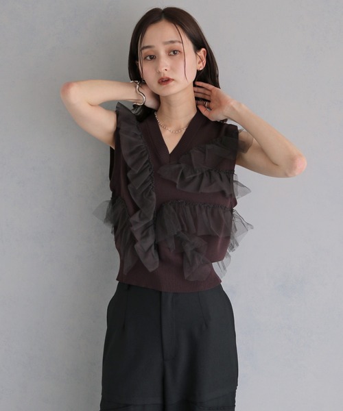 &g'aime（アンジェム）の「【&ｇ'aime 】チュールラッフルニットベスト　Tulle Ruffle Knit Vest（ベスト・レディース・アイボリー/ブラック/ブラウン・FREE）」の11枚目の写真