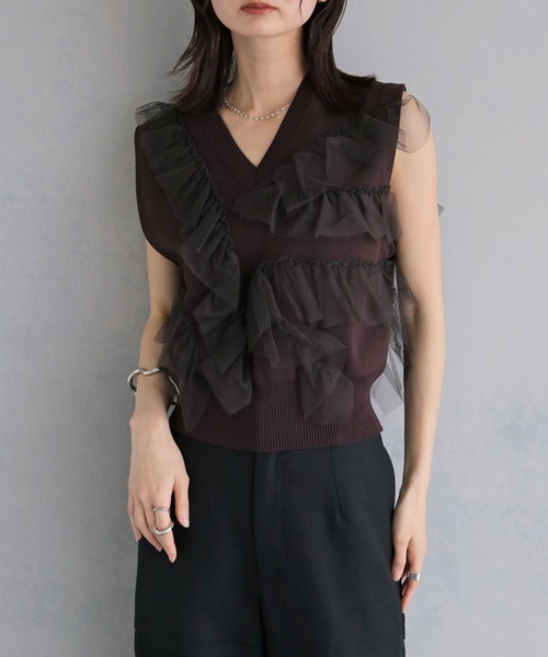 &g'aime（アンジェム）の「【&ｇ'aime 】チュールラッフルニットベスト　Tulle Ruffle Knit Vest（ベスト・レディース・アイボリー/ブラック/ブラウン・FREE）」の12枚目の写真