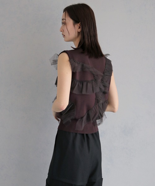 &g'aime（アンジェム）の「【&ｇ'aime 】チュールラッフルニットベスト　Tulle Ruffle Knit Vest（ベスト・レディース・アイボリー/ブラック/ブラウン・FREE）」の16枚目の写真