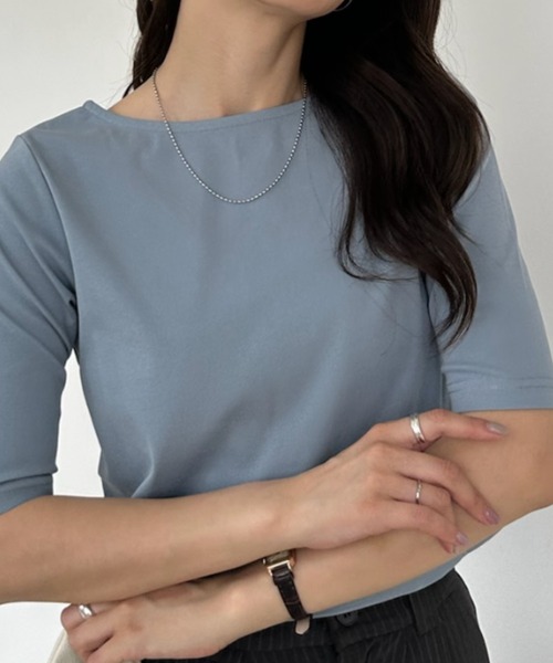 umune（ウムネ）の「Tシャツ 半袖 クロップド丈 ショート丈 2WAY ショートスリーブ カットソー 丸首 クルーネック 無地 コンパクト 夏（Tシャツ/カットソー・レディース・ブラック/オフホワイト/グレイッシュブルー・FREE）」の9枚目の写真
