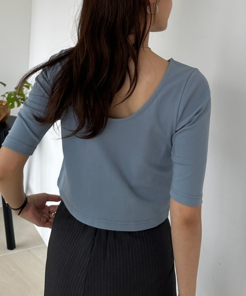 umune（ウムネ）の「Tシャツ 半袖 クロップド丈 ショート丈 2WAY ショートスリーブ カットソー 丸首 クルーネック 無地 コンパクト 夏（Tシャツ/カットソー・レディース・ブラック/オフホワイト/グレイッシュブルー・FREE）」の10枚目の写真