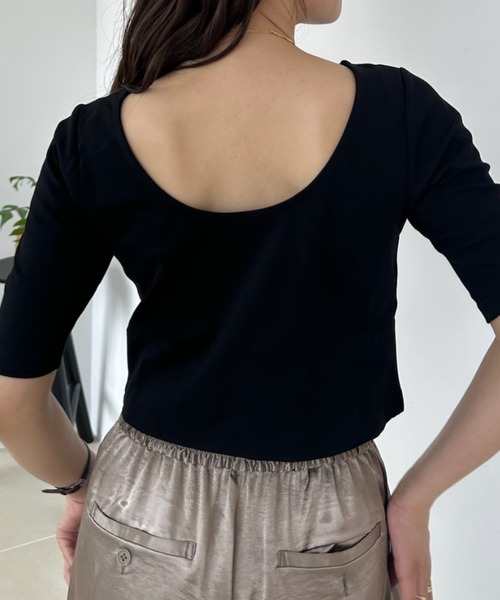 umune（ウムネ）の「Tシャツ 半袖 クロップド丈 ショート丈 2WAY ショートスリーブ カットソー 丸首 クルーネック 無地 コンパクト 夏（Tシャツ/カットソー・レディース・ブラック/オフホワイト/グレイッシュブルー・FREE）」の19枚目の写真