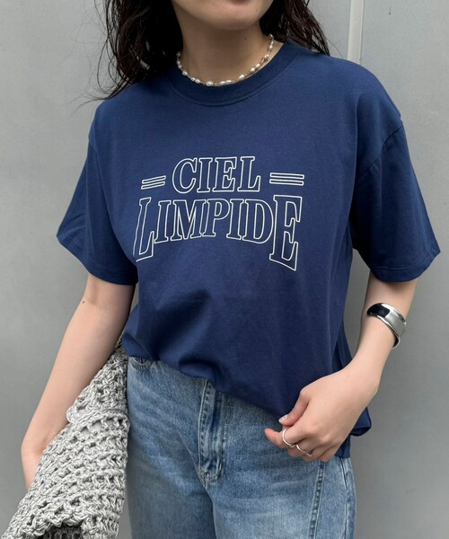 fredy emue(フレディエミュ)の「アウトラインロゴTシャツ(Tシャツ/カットソー・レディース・チャコールグレー/ネイビー/オフホワイト・38)」の3枚目の写真