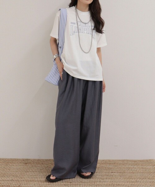 fredy emue(フレディエミュ)の「アウトラインロゴTシャツ(Tシャツ/カットソー・レディース・チャコールグレー/ネイビー/オフホワイト・38)」の14枚目の写真