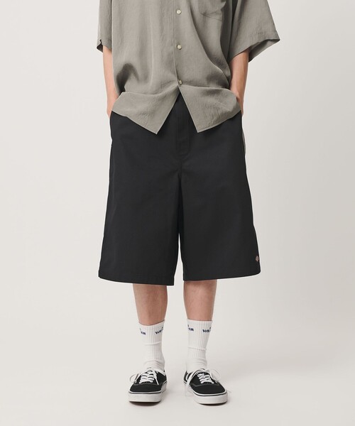 NICE WEATHER(ナイスウェザー)の「【別注】<Dickies>ワイドショーツ(その他パンツ・メンズ・ブラウン系/ブラック/ベージュ・S/M/L)」の2枚目の写真