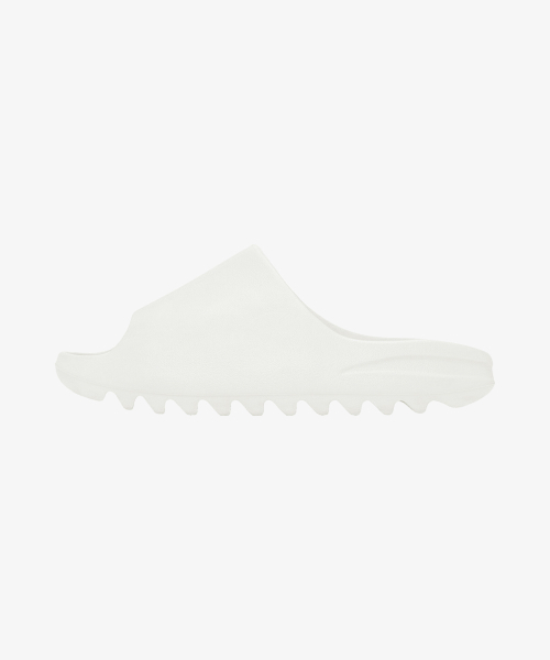 Yeezy(イージー)の「YS-01 White(サンダル・レディース・その他・13/12/11/10/8)」の3枚目の写真
