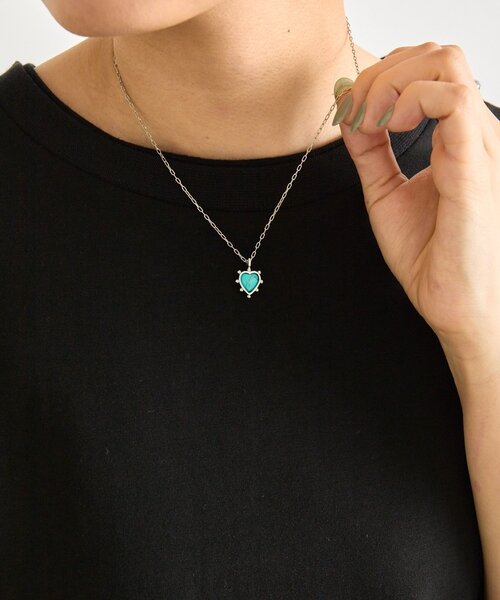 ear PAPILLONNER(イアパピヨネ)の「《WEB&一部店舗限定》ターコイズハートストーンネックレス(ネックレス・レディース・ブルー系その他・FREE)」の7枚目の写真