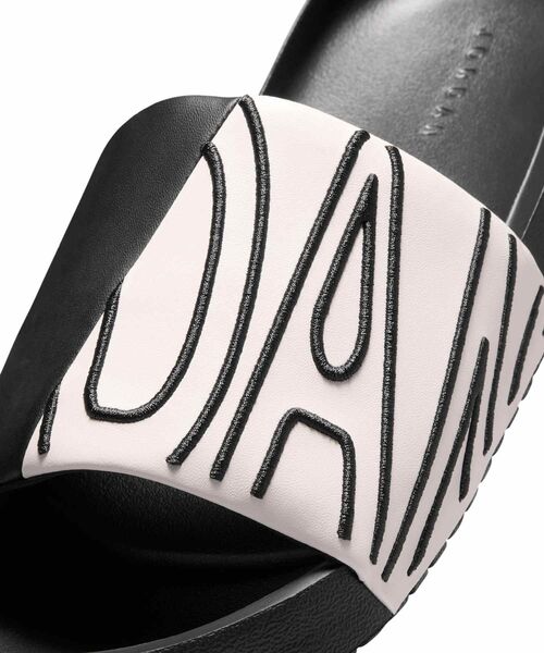 JORDAN BRAND(ジョーダンブランド)の「ジョーダン NOLA ウィメンズスライド / Jordan NOLA Women's Slides CZ8027-003 Off Noir(サンダル・レディース・ブラック系その他・25/24/23/26/22)」の15枚目の写真
