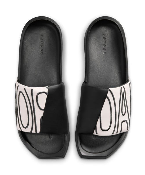 JORDAN BRAND(ジョーダンブランド)の「ジョーダン NOLA ウィメンズスライド / Jordan NOLA Women's Slides CZ8027-003 Off Noir(サンダル・レディース・ブラック系その他・25/24/23/26/22)」の5枚目の写真