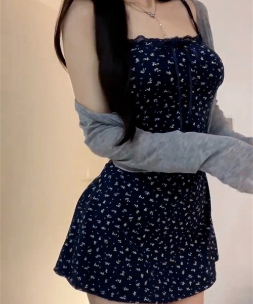 HALEY PESCA(ヘーリーペスカ)の「HALEY PESCA/小花柄キャミワンピカーディガンセット(ワンピース・レディース・ネイビー・FREE)」の8枚目の写真