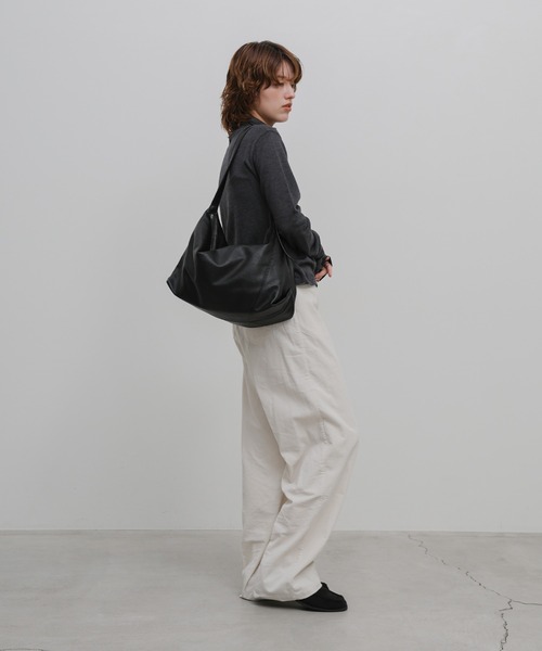 select MOCA(セレクトモカ)の「ソフトクレセントショルダーバッグ(ショルダーバッグ・レディース・ブラック/ブラウン/アイボリー・FREE)」の14枚目の写真