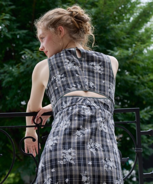 back cut onepiece / バックデザインノースリーブワンピース