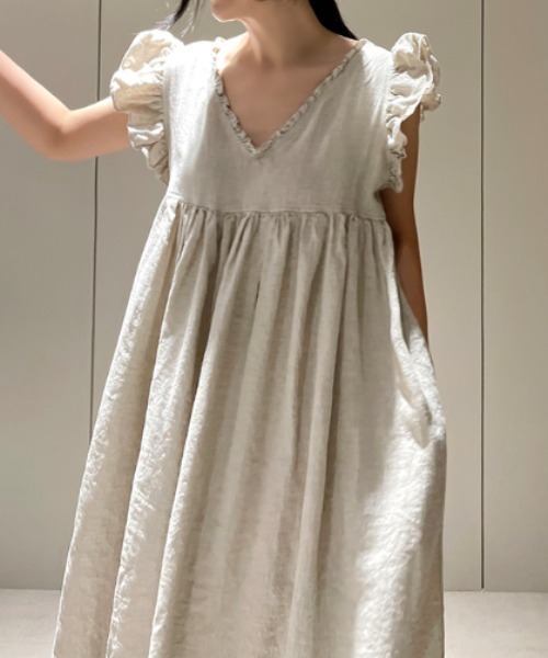Aelina(エリナ)の「前後リバーシブルワンピース(ワンピース・レディース・ネイビー/ベージュ・FREE)」の4枚目の写真