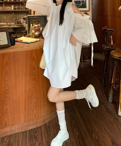 FLINEA(フリネア)の「オフショルダーリボンチュニック(チュニック・レディース・ブラック/ホワイト/ブラウン・FREE)」の8枚目の写真