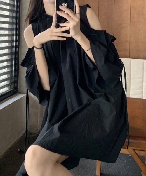 FLINEA(フリネア)の「オフショルダーリボンチュニック(チュニック・レディース・ブラック/ホワイト/ブラウン・FREE)」の12枚目の写真
