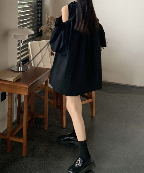 FLINEA(フリネア)の「オフショルダーリボンチュニック(チュニック・レディース・ブラック/ホワイト/ブラウン・FREE)」の14枚目の写真