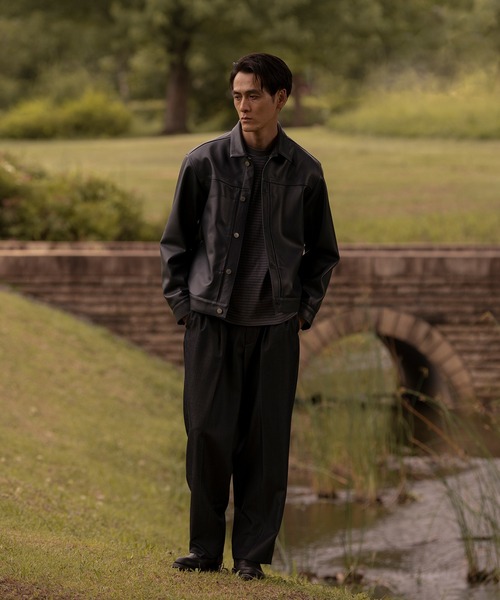 ADAM ET ROPE'(アダムエロペ)の「マルチボーダーロングTシャツ(Tシャツ/カットソー・メンズ・チャコールグレー/ブラック/オフホワイト・M/L)」の20枚目の写真